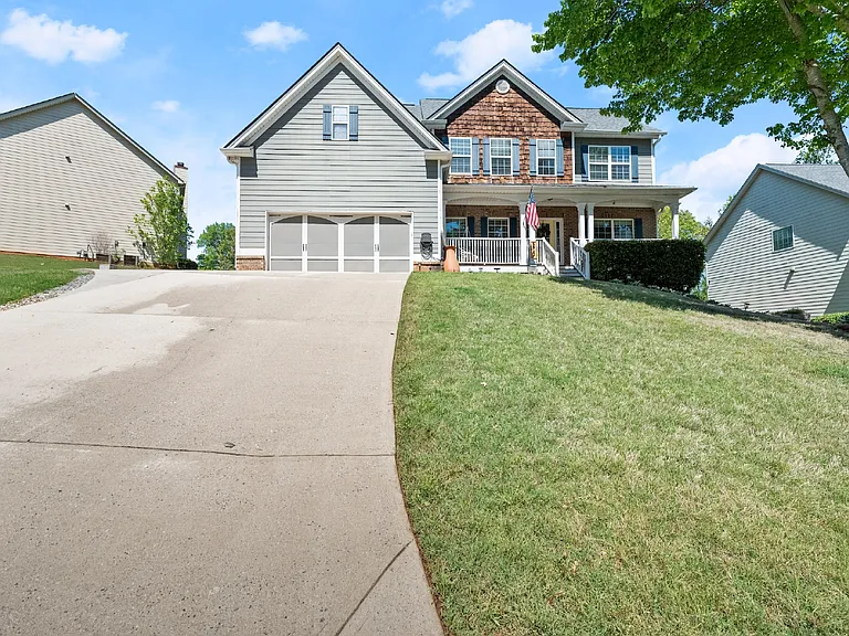 3947 Walnut Grove Way — Photo 3