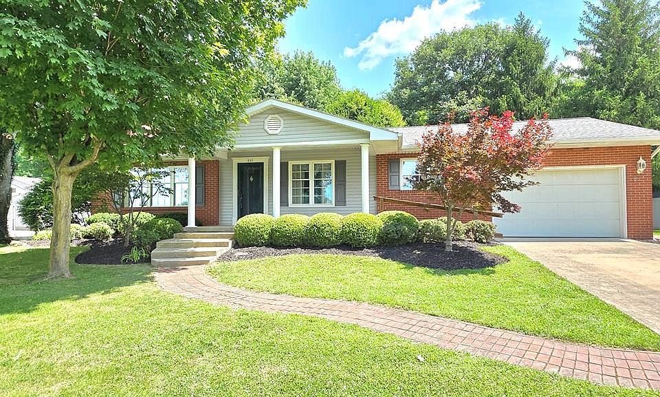 1st image of 391 Vernon Dr