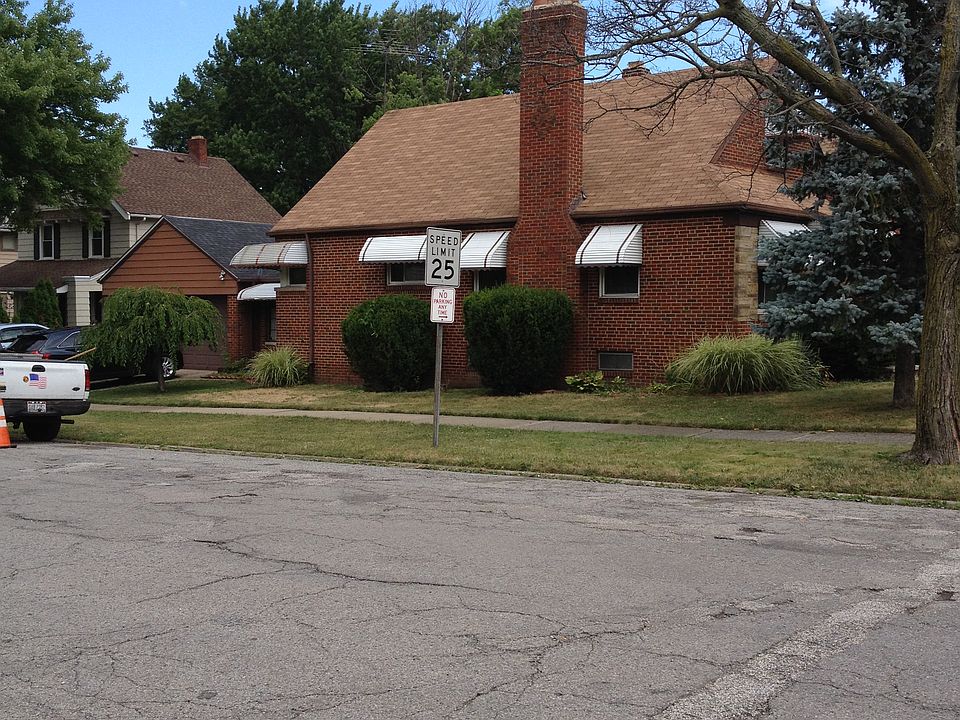 2nd image of 3146 Warren Rd