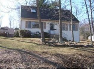 4 Clyde Rd, Windham, NH 03038