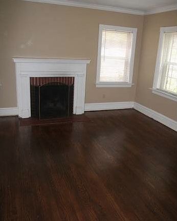 4th image of 7820 Delmar Blvd