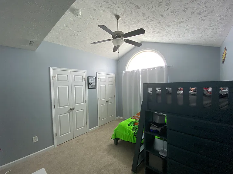 Fairfield Cir — Photo 5