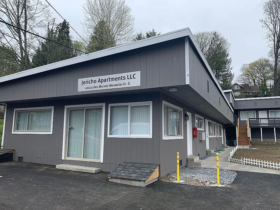 1st image of 10025 Des Moines Memorial Dr S #3