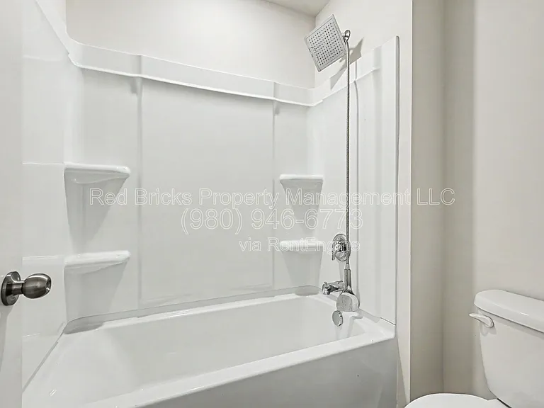 6018 Weddington Pointe Dr — Photo 22