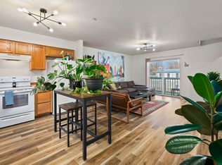 327 Olive Ave APT E, Sandpoint, ID 83864