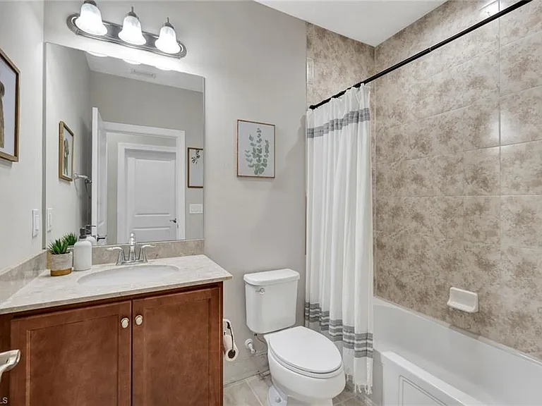 1439 Santiago Cir #2101 — Photo 15