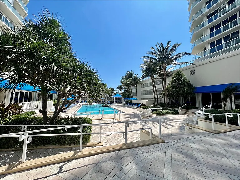 6001 N Ocean Dr #706 — Photo 39