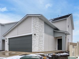 52 S Woodland Grove Way, Nampa, ID 83687