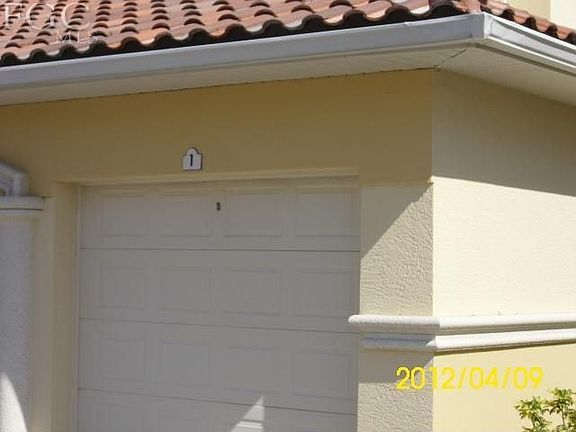 2nd image of 1508 SW 50th St APT 204
