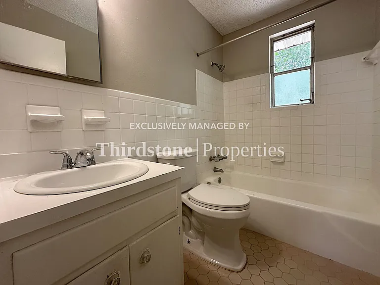 1160 Comanche St #2 — Photo 8