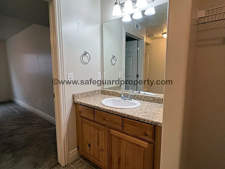 8248 S Resaca Dr #J4 — Photo 15