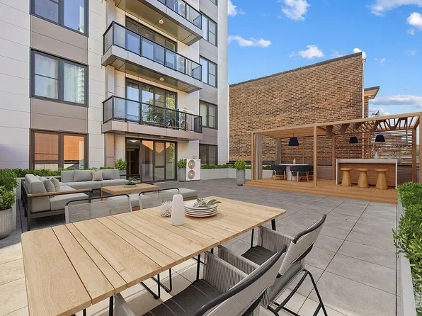 2654 E 18th St, Brooklyn, NY 11235