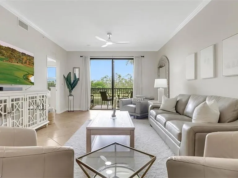 9735 Acqua Ct #625 — Photo 3