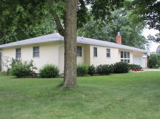914 E Dunn St, Prairie Du Chien, WI 53821