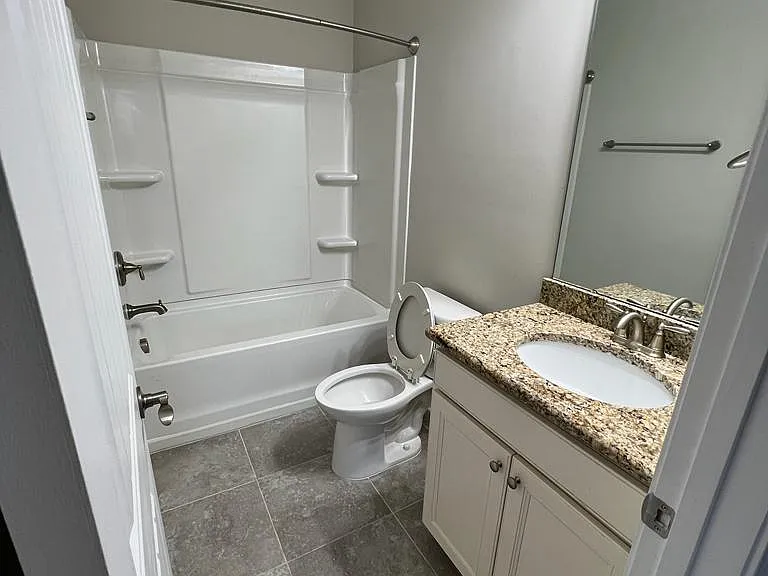 405 Bent Tree Ln — Photo 11