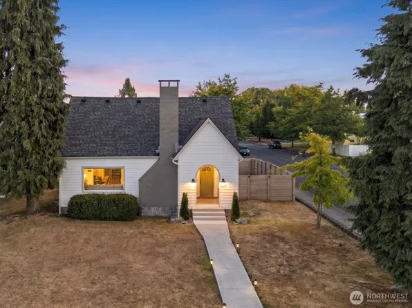 617 E Street, Blaine, WA 98230