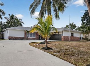 8776 SE Bahama Cir, Hobe Sound, FL 33455