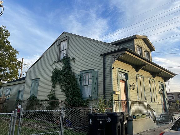 3rd image of 601-603 Bartholomew St