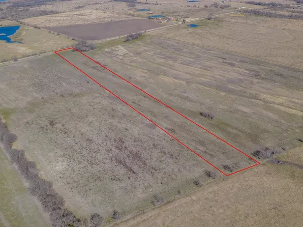 5 Section House Rd, Ennis, TX 75119