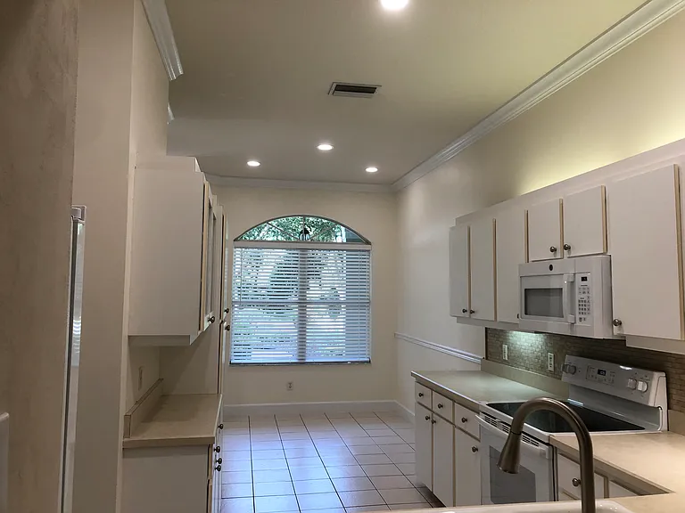 1318 Asher Ct — Photo 9