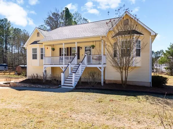 151 Berkshire Dr, Hiram, GA 30141