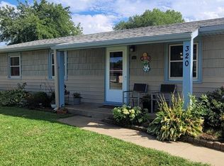 320 Kunkle Dr, Ellsworth, KS 67439