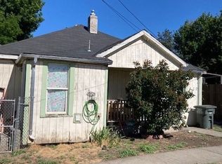 112 SE 11th St, Pendleton, OR 97801