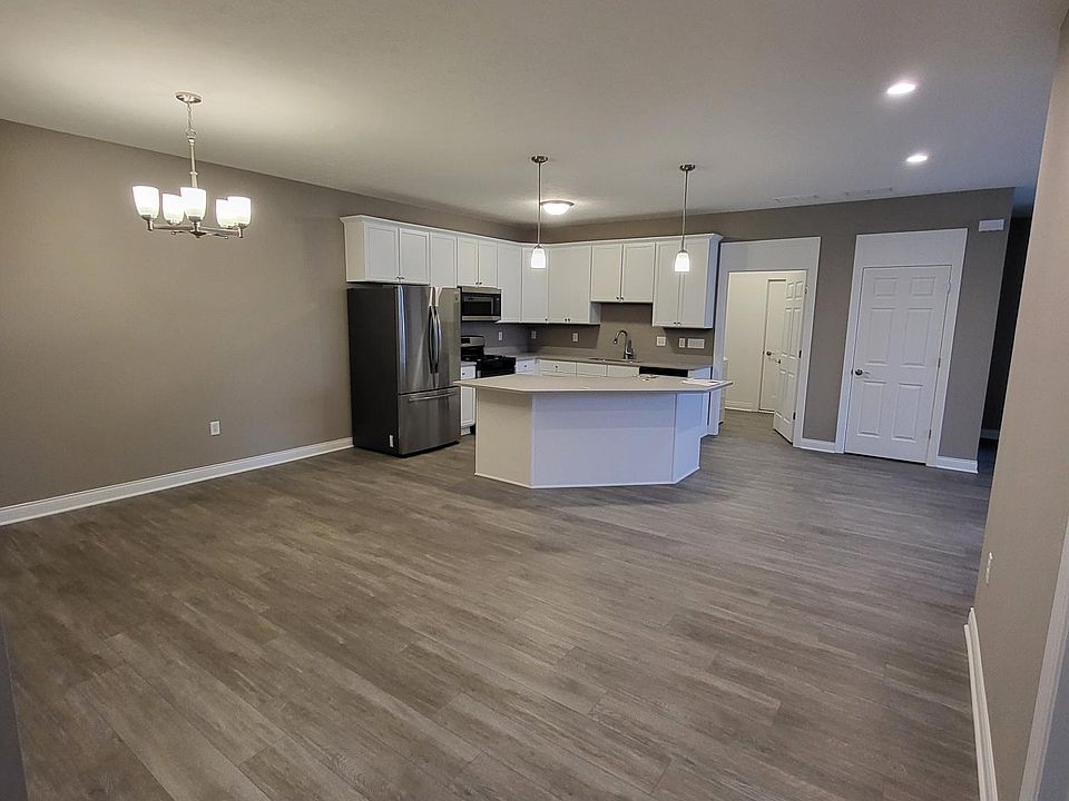 1st image of 4732 Murphy Woods Dr