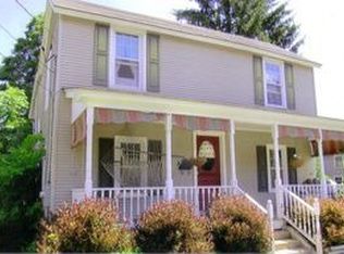 5 Gunn St, Erving, MA 01344