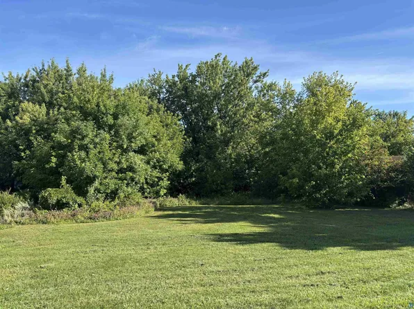 527 E Camp St, Ely, MN 55731