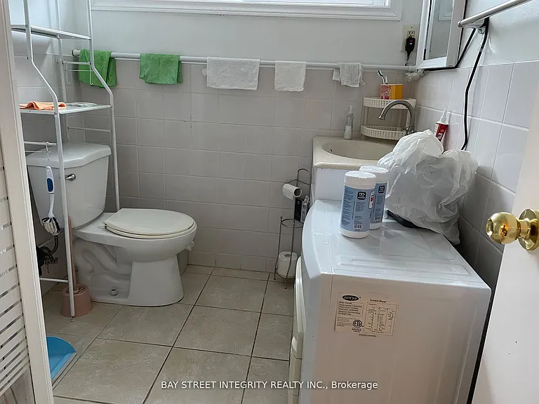 112 Combermere Dr #BASEMENT — Photo 5