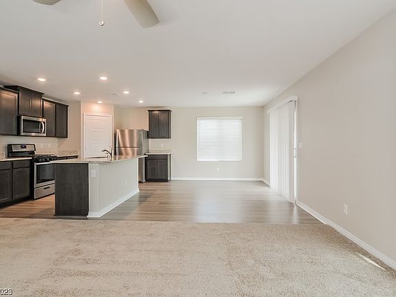 5th image of 605 El Gusto Ave