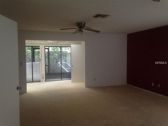 3rd image of 2970 Embassy Ct