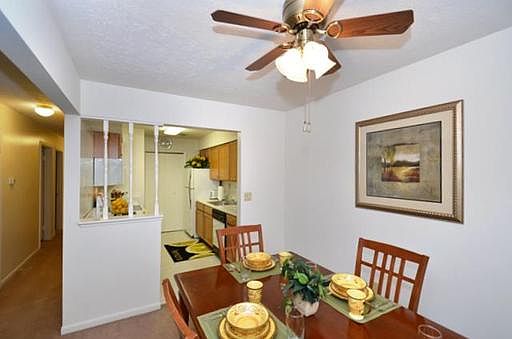 4th image of 6003 Country Club Dr