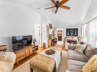 944 Totoket Rd, Northford, CT 06472