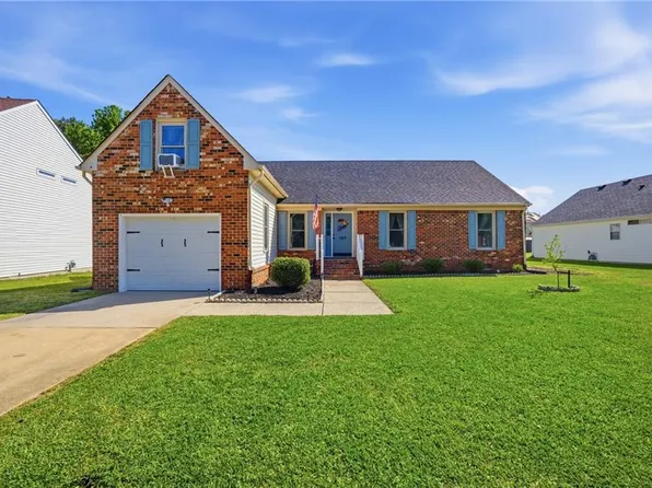 107 Dunbar Dr, Suffolk, VA 23434