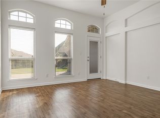 1066 Venice Dr, Bryan, TX 77808