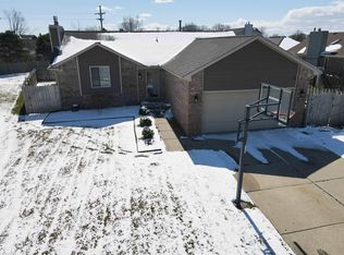 46438 Prince Dr, Chesterfield, MI 48051