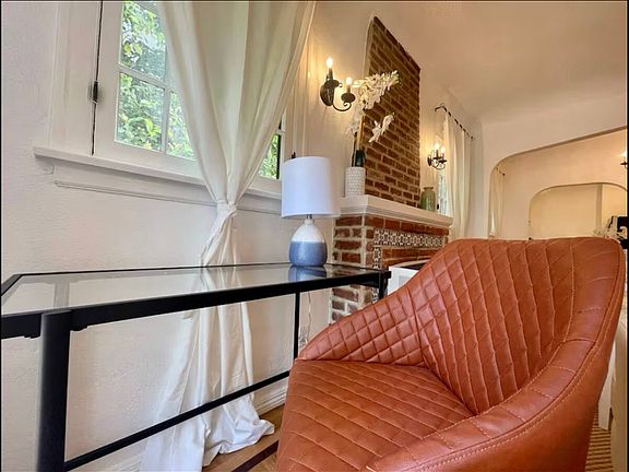 4th image of 1118 10th St #103