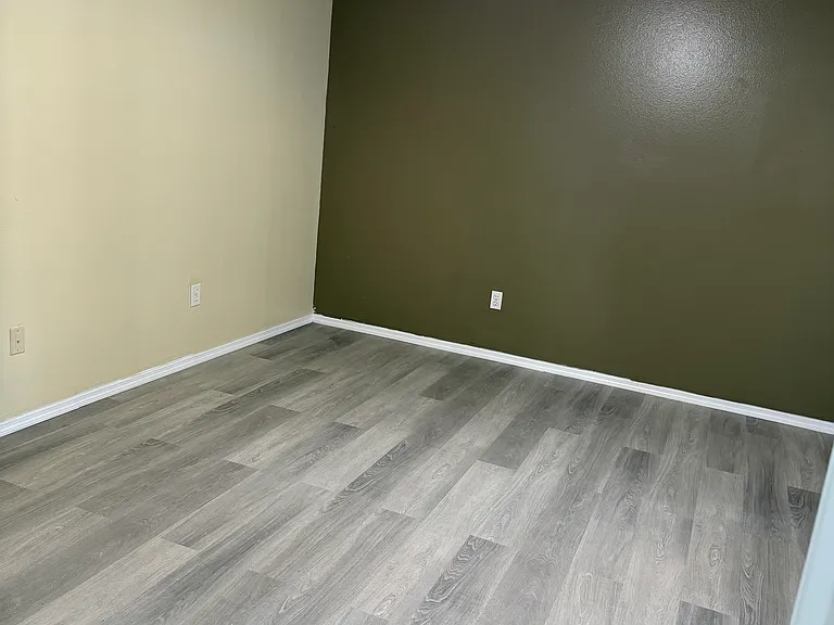 2656 Newbolt Dr — Photo 20