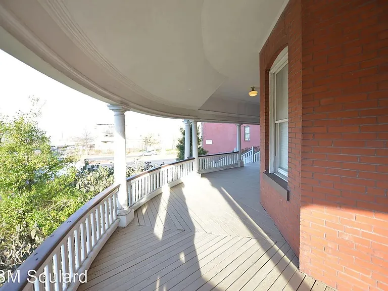 1520 S Grand Blvd — Photo 22