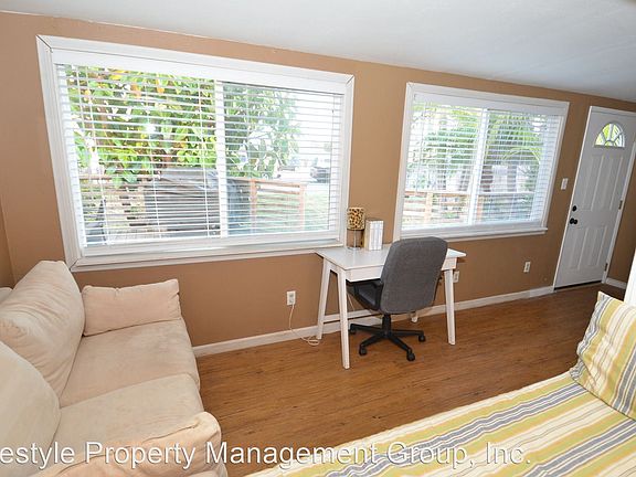 5th image of 1160 Grand Ave #B