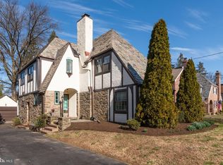 8310 Roberts Rd, Elkins Park, PA 19027