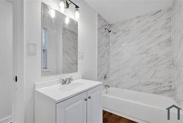 776 E McLemore Ave — Photo 14