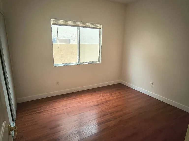 9725 Pima Point Ave — Photo 16