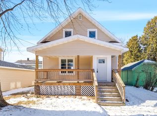 513 Evans St, Oshkosh, WI 54901