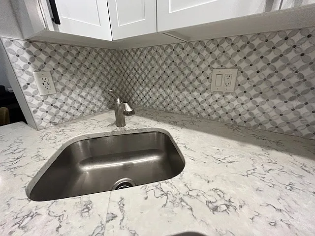 1398 Shady Pine Way #B — Photo 17