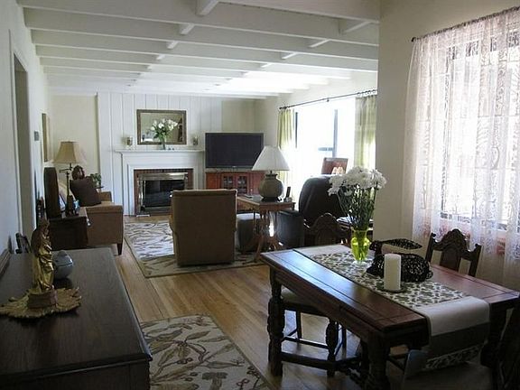 5th image of 940 49th St Unit A