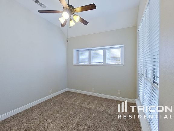 3rd image of 1125 Ponderosa Dr