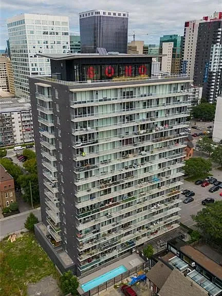 300 Lisgar St #907 — Photo 29
